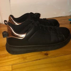 my shoes wear once, very comfortable